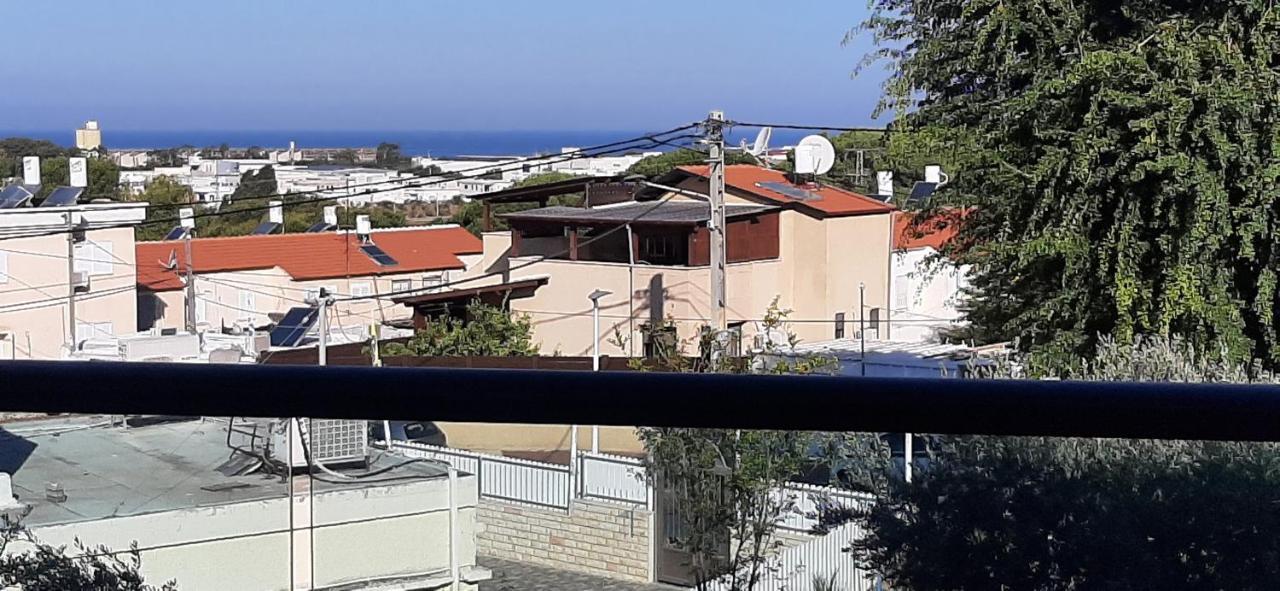 Family Apart Nahariya Eksteriør bilde